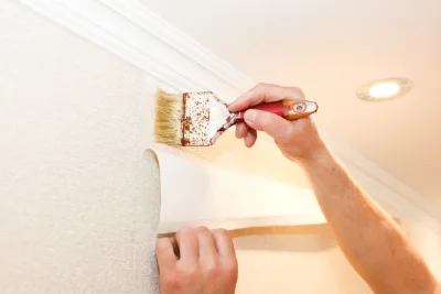 Pose de papier peint à Spézet — revêtements muraux et toiles de verre